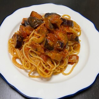 みんな大好き！ナスとベーコンのトマトソースパスタ